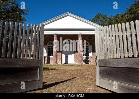 San Giacomo Santee Chiesa Episcopale costruito dagli ugonotti Francesi nel 1768 McClellanville, SC. Foto Stock