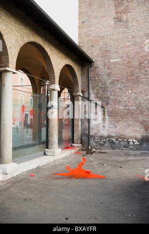 Roma, Largo Argentina, colorante rosso gettato dai manifestanti Foto Stock