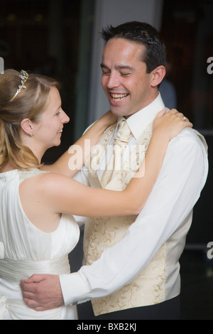 Sposa e lo Sposo scatti da un matrimonio spagnolo. Bella serie di foto dei momenti chiave. Foto Stock