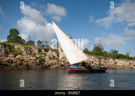 Imbarcazione a vela in Kenya Kiwayu Lamu Arcipelago Africa Foto Stock