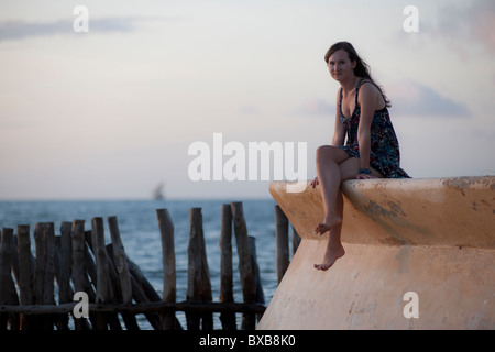 Ragazza a Manda Bay Resort Foto Stock