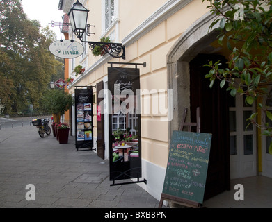 Cafe 'Livadic' ingresso, Samobor, Croazia Foto Stock