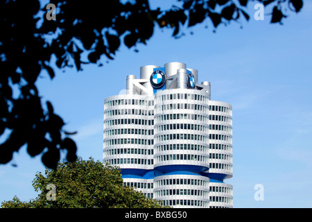 Sede della BMW AG a Monaco di Baviera, Germania, Europa Foto Stock