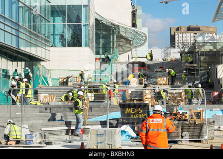 Lavoratori edili a Londra Westfield Shopping Centre Shepherds Bush London REGNO UNITO 24 Ottobre 2008 Foto Stock