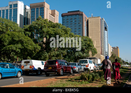 In Africa orientale, Kenya, Nairobi edifici per uffici Uhuru autostrada Foto Stock