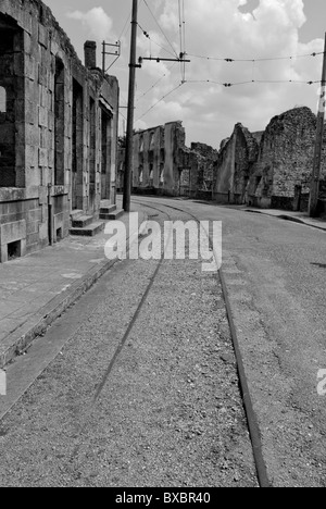 I resti del Nazi distrutto villaggio di Oradour Foto Stock