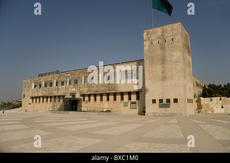 Il vecchio polizia britannica fort ora il popolo israeliano corpi corazzati Museum di Latrun, Israele Foto Stock