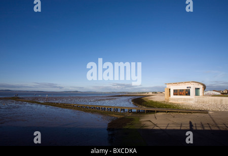 La nuova imbarcazione di salvataggio (hovercraft) stazione a Morecambe Foto Stock