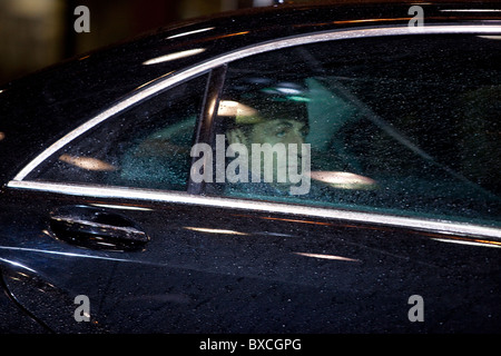 Il presidente francese Nicolas Sarkozy arriva al vertice UE il 16 dicembre 2010 Foto Stock