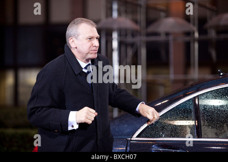 Il primo ministro belga Yves Leterme arriva al vertice UE svoltasi oggi 16 dicembre 2010 Foto Stock