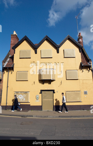 Imbarcati in alto edificio pub Norwich Regno Unito Foto Stock