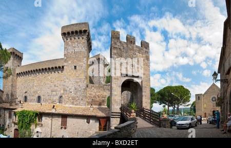 Castello di Bolsena. Rocca Monaldeschi. Il lago di Bolsena, Lazio, Italia. Foto Stock