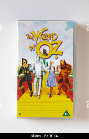 La procedura guidata di nastro per videocassette Oz VHS isolato su sfondo bianco Foto Stock