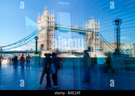 Europa, Regno Unito, Inghilterra, Londra, il Tower Bridge Foto Stock