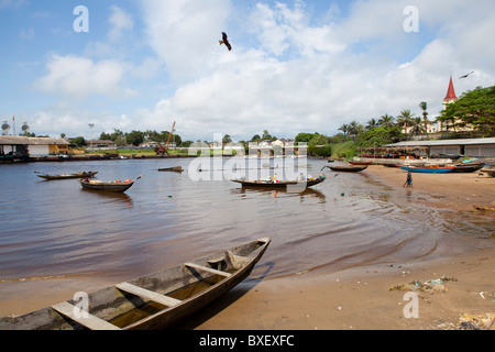Barche porto Kribi Camerun Africa Foto Stock