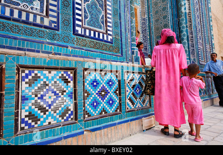 Uzbekistan - Samarcanda - Shah-i-Zindi, il viale dei mausolei Foto Stock