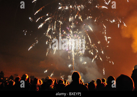 Folla fuochi d'artificio Foto Stock