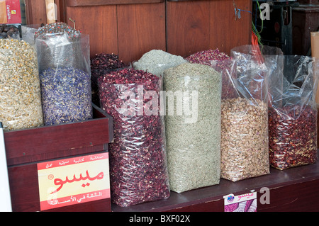 Il piccante souk nel quartiere di Deira in Dubai Foto Stock