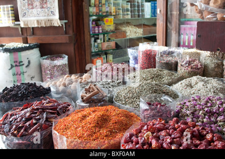 Il piccante souk nel quartiere di Deira Dubai Foto Stock