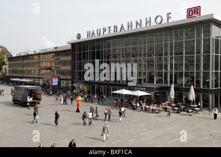 Vista sulla stazione centrale di Colonia Foto Stock