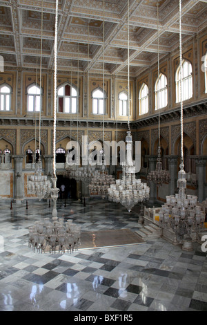 Vista di Khilwat o grand pillared Durbar Hall ha un puro marmo piattaforma sulla quale il Takht-e-Nishan o la sede reale è stata prevista Foto Stock