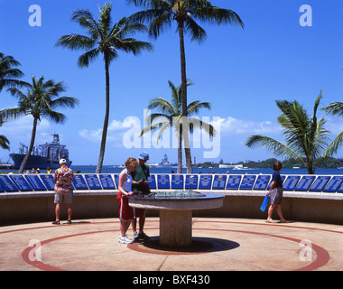 La USS Arizona Memorial Vistor Center, Pearl Harbor, Honolulu Oahu, Hawaii, Stati Uniti d'America Foto Stock