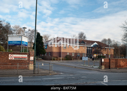 Uno dei Hucknall Road ingressi a Nottingham City Hospital,Nottinghamshire, Inghilterra, Regno Unito. Foto Stock