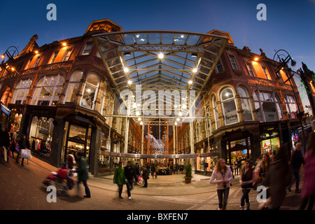 Queen Victoria Street entrata a Natale Foto Stock