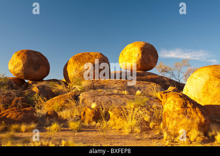 Tramonto sulla Devils marmi, Wauchope, Territorio del Nord Foto Stock