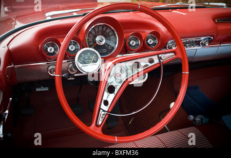 Red Chevrolet Impala convertible automobile, Anna Maria Island, Florida Sunshine State, Stati Uniti d'America Foto Stock