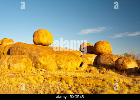 Tramonto sulla Devils marmi, Wauchope, Territorio del Nord Foto Stock