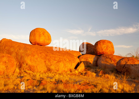 Tramonto sulla Devils marmi, Wauchope, Territorio del Nord Foto Stock