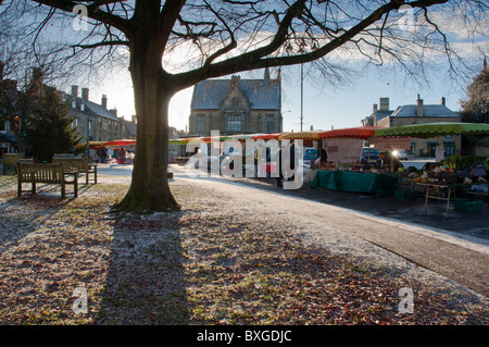 Mercato Agricolo a Stow-su-il-Wold, Gloucestershire, Regno Unito Foto Stock