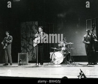 LONNIE DONEGAN (1931-2002) Scottish skiffle musicista nel 1962 Foto Stock