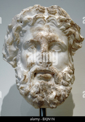 Testa in marmo di un dio, probabilmente Zeus. Iii ed il II secolo A.C. Metropolitan Museum of Art. New York. Stati Uniti. Foto Stock