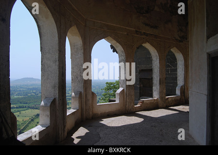 Baradari (palazzo) , forte di Daulatabad, Aurangabad, Maharashtra, India. Il Baradari, di forma ottagonale. Foto Stock