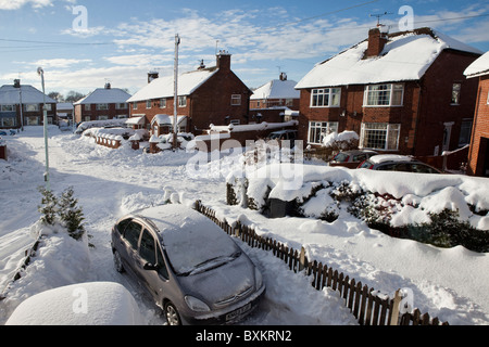 Scene di neve intorno a Chesterfield Derbyshire East Midlands England dopo la neve pesante nel dicembre 2010 Foto Stock