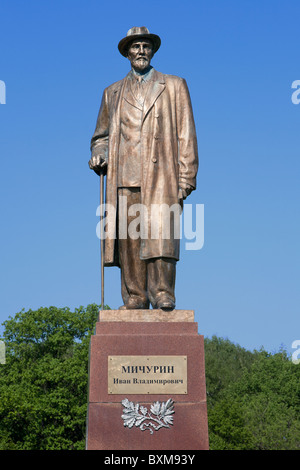 Statua del botanico russo Ivan Michurin al All-Russian al centro esposizioni di Mosca, Russia Foto Stock