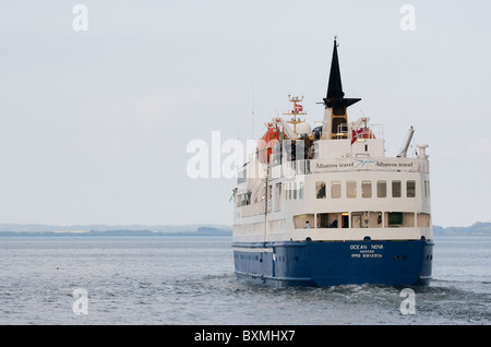 Il piccolo Expedition nave da crociera M/V Ocean Nova Foto Stock