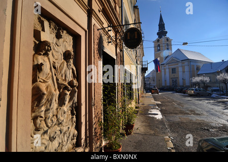 Metlika su una soleggiata giornata invernale Foto Stock