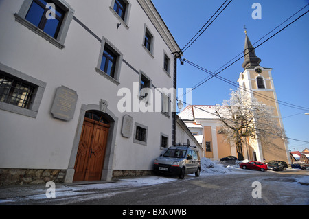 Metlika su una soleggiata giornata invernale Foto Stock