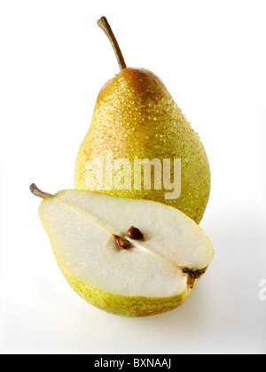 Intero fresco di pera Rocha Foto Stock