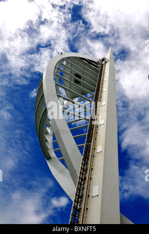 Spinnaker Tower, Portsmouth Porto, Hampshire, Inghilterra, Regno Unito Foto Stock