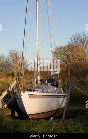 Yacht di cui fino in inverno berth Foto Stock