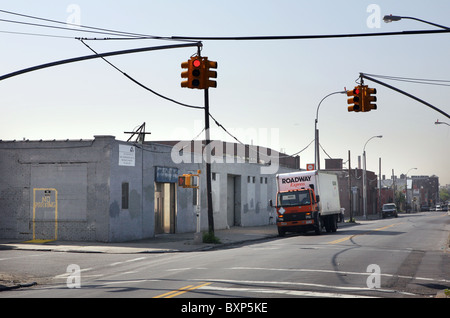 Una giunzione nel parco industriale di Brooklyn, a New York City, Stati Uniti d'America Foto Stock