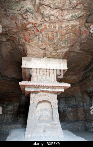 Grotta di Yungang, Cloud Ridge Grotta, numero 1, buddista sculture in pietra, Northern Wei periodo, di Datong, Cina Foto Stock