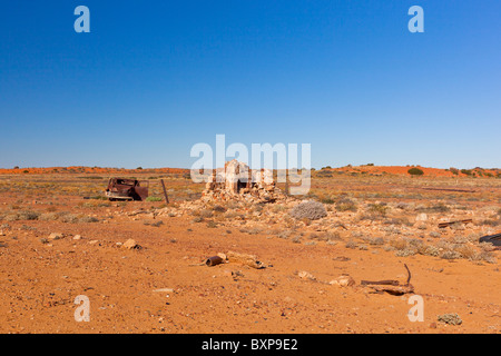 Rovine di Irrapatana schierata sulla Old Ghan ferrovia e l'Oodnadatta Track in Sud Australia outback Foto Stock