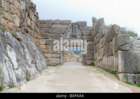 Il famoso Lion Gate nel antico sito di Micene, Grecia Foto Stock