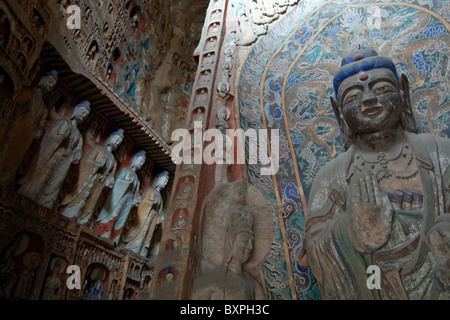 Cave 11, Yungang Grotto, Cloud Ridge Grotta, buddista sculture in pietra, Northern Wei periodo, di Datong, Cina mani mostrano nessuna paura Foto Stock