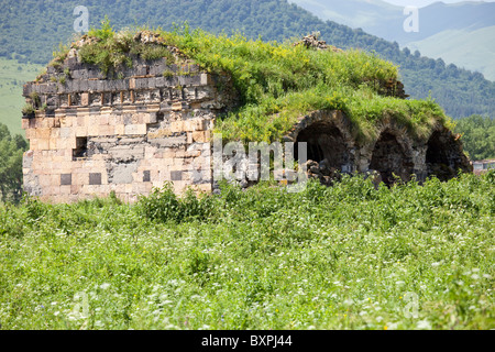 Chiesa Armena all interno della fortezza di Lori Berd nel nord Armenia Foto Stock